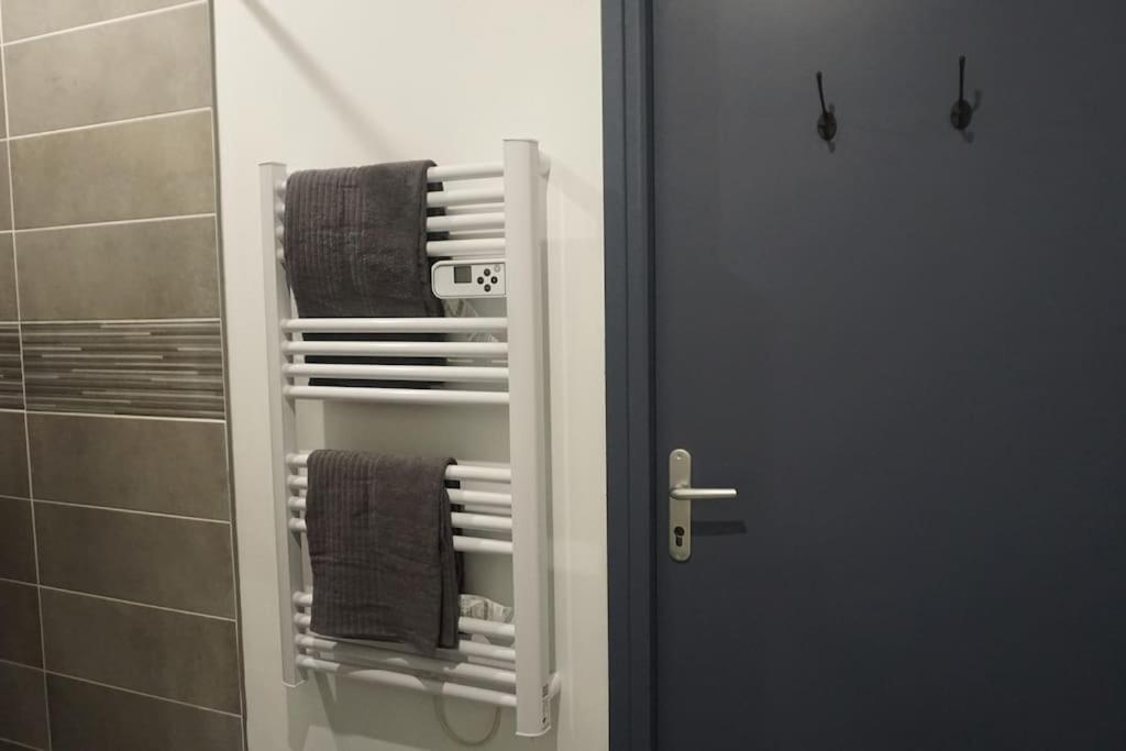 Cosy T2 Wifi Parking Proche Gare Centre Ville Saint-Quentin  Zewnętrze zdjęcie